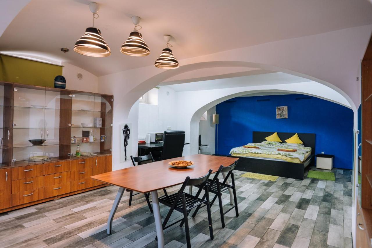 Отель Design Loft Тимишоара Экстерьер фото